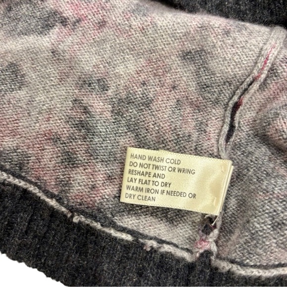 White + Warren 100% Cashmere Floral Sweater Pullover Size Small - Picture 6 of 6